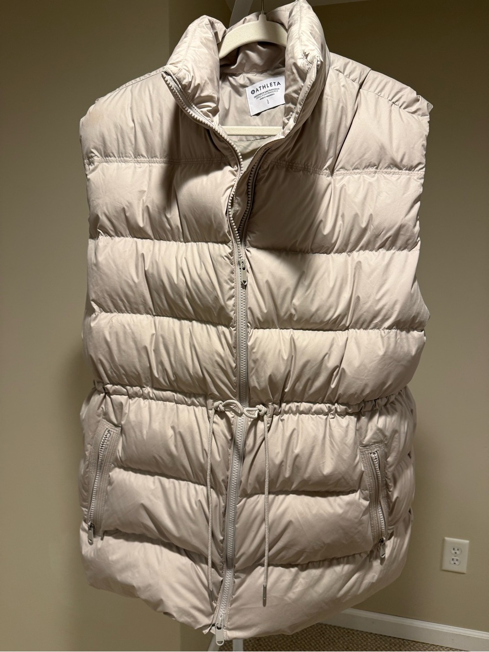 Athleta Women's Light Cream Quilted Puffer Vest